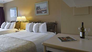 Maple Leaf Motel Inn Towne Осуюс Екстер'єр фото